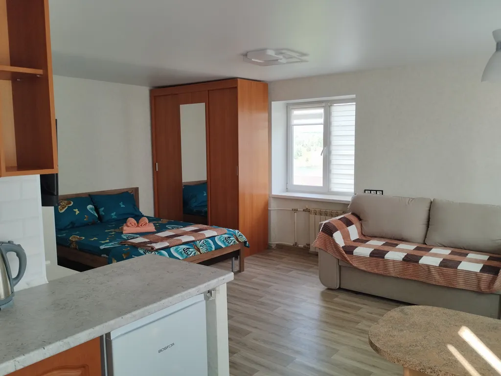 Квартира Уютная студия с видом на реку — аренда посуточно в Каменск-Уральский