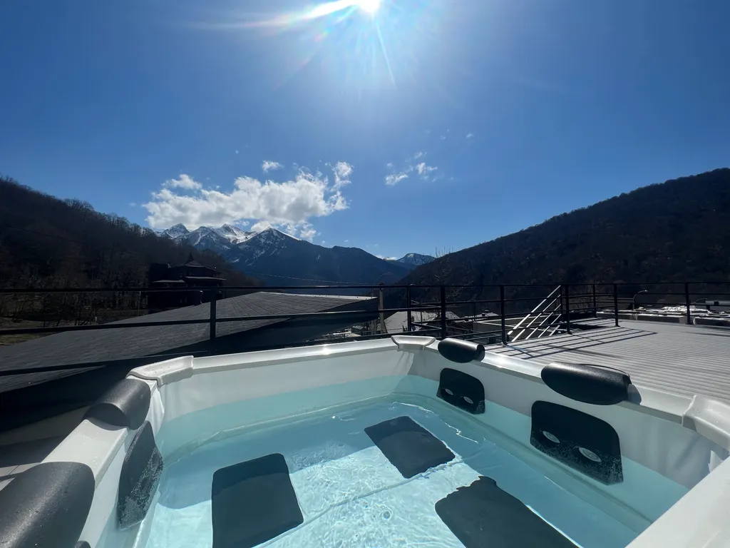 Дом с панорамным видом на четыре вершины в тихом месте