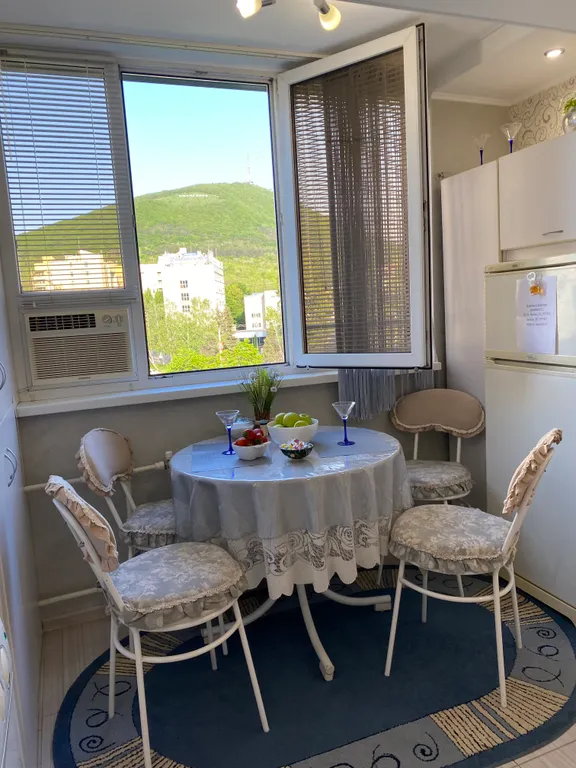 Очень уютная квартира с видом на горы