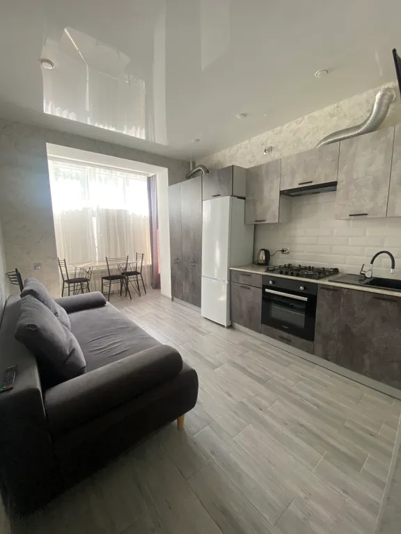 Уютная квартирка возле аэропорта (в 2 минутах)