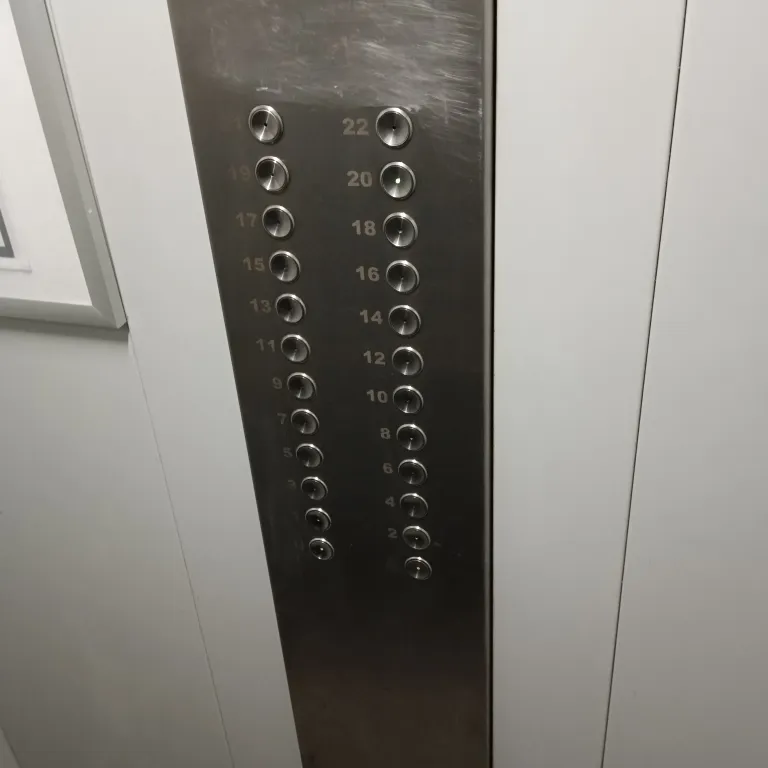 Хоккейный город