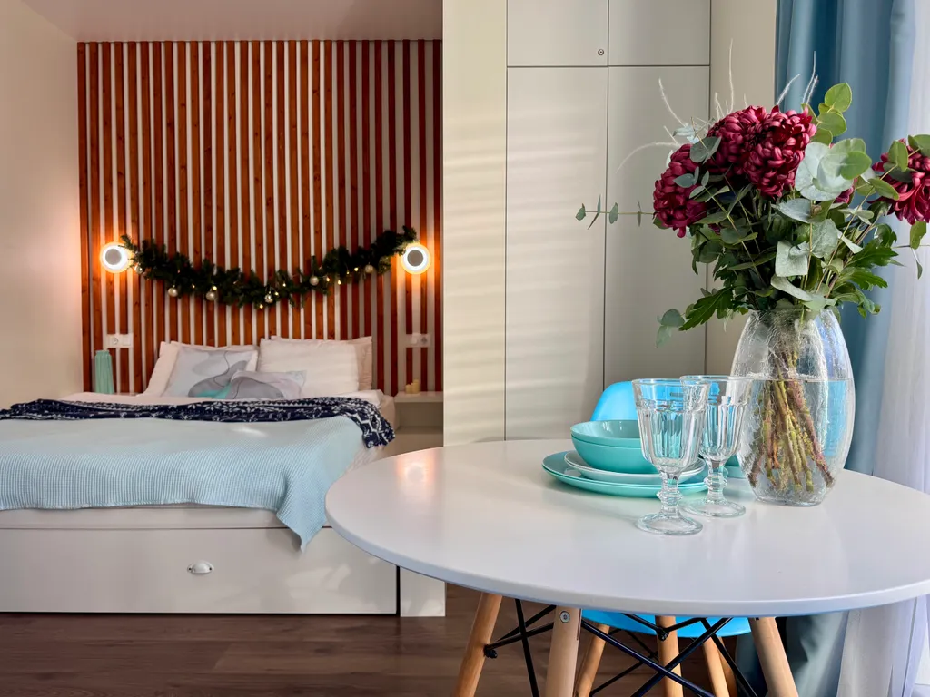 Дизайнерская квартира и бассейн на территории комплекса