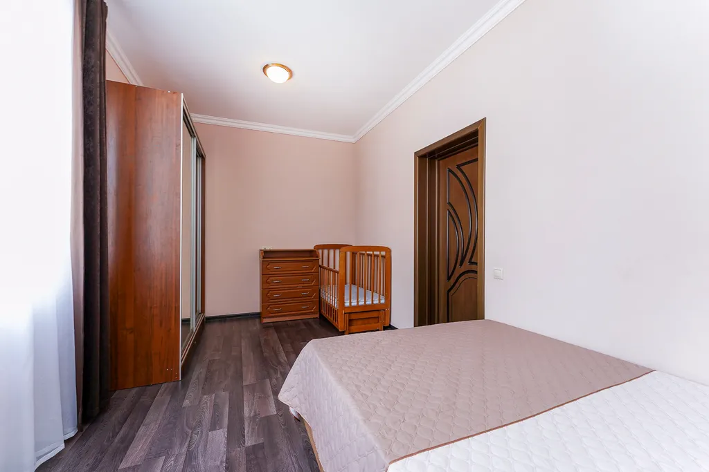 Дом с бассейном