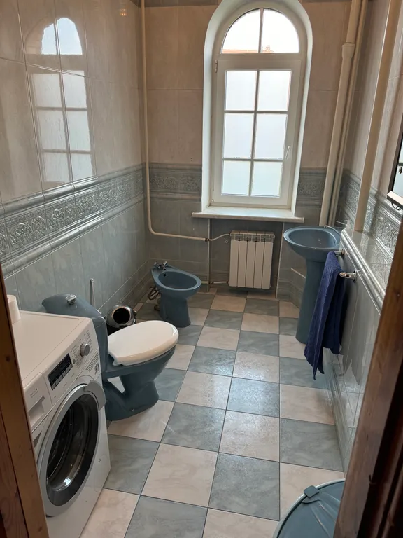 Большой, уютный дом с бильярдом в городе Гомеля. Отличное место.