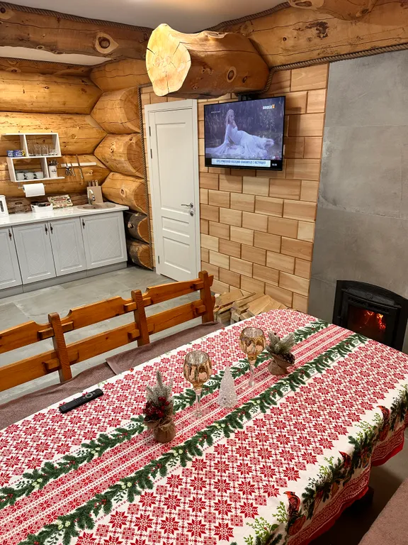 Гостевой дом и кедровая баня на Алтайской