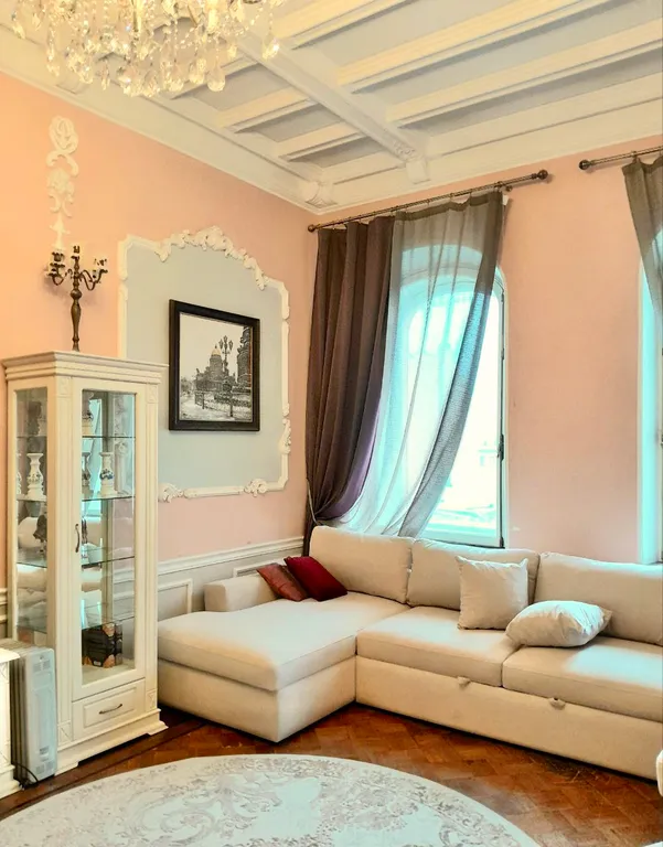 Квартира Дворянское гнездо — аренда посуточно в Санкт-Петербург