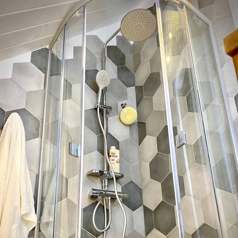 Коттедж Уютный дом Дача лесная с террасой и грилем возле леса с водохранилищем — Логиново