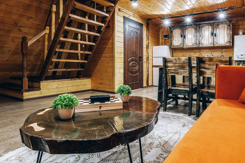 Просторный коттедж в лесу