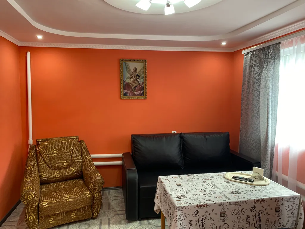 Коттедж Отдельный дом во дворе гостиницы — Ростов-на-Дону