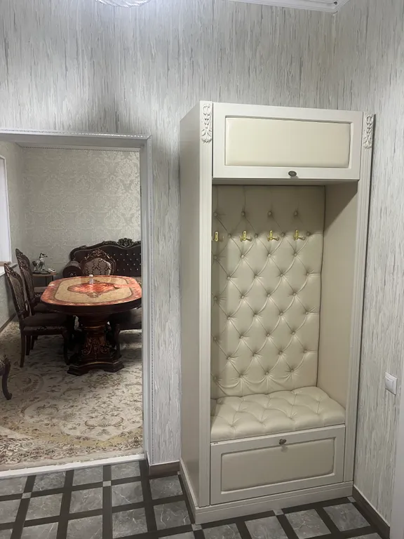 Уютный дом в лесу