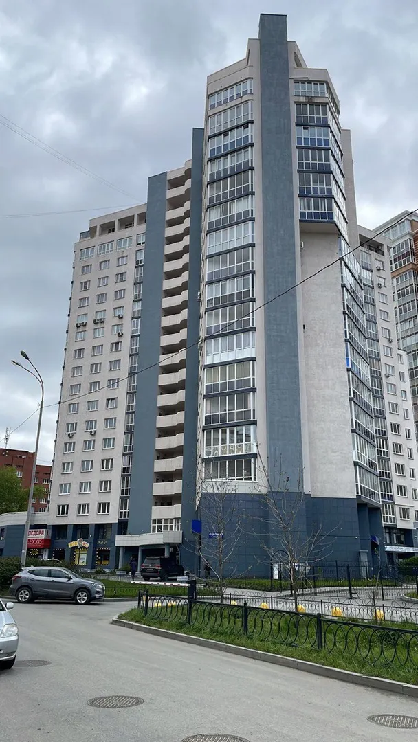 Наш дом в центре у стадиона
