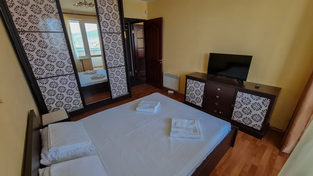 Супер-видовая квартира с чистым видом на море и гору Ай-Петри — аренда посуточно в Алупка