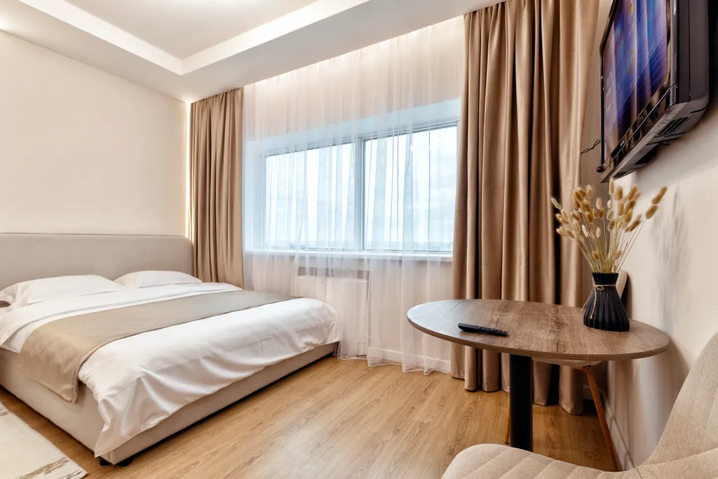 Элитная студия с панорамным видом из окна в самом центре столицы