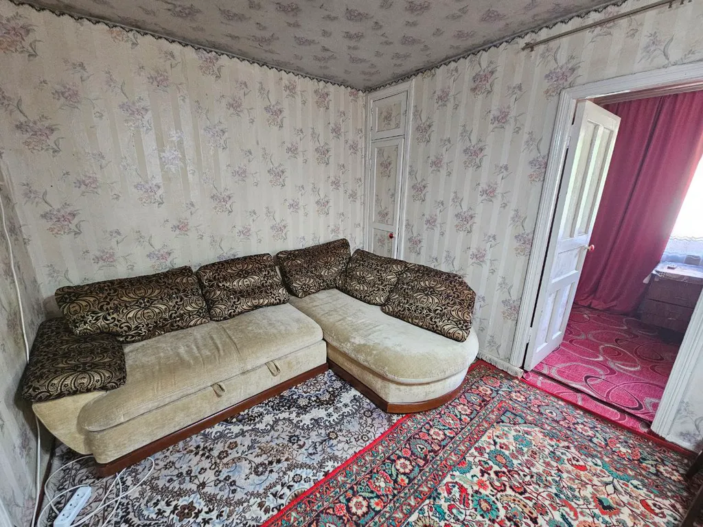 2-комн квартира с водой в Шахтёрске