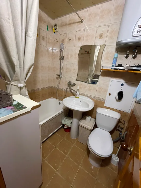 Квартира на 4 человека, в центре Адлера, 7 минут к морю