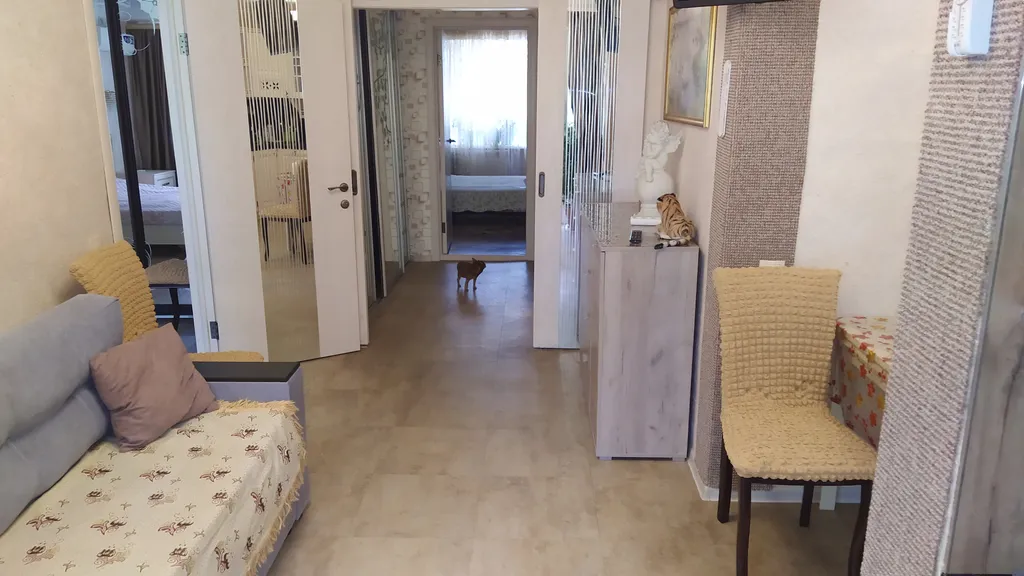 Квартира Трехкомнатная квартира в тихом районе Евпатории — Евпатория