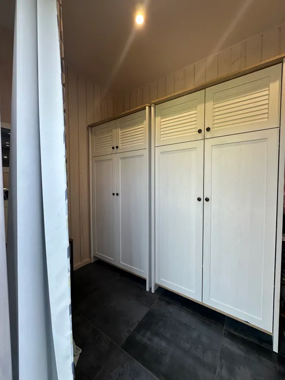 Коттедж Апартаменты рядом с морем ,с видом на горы у скалы парус — Прасковеевка