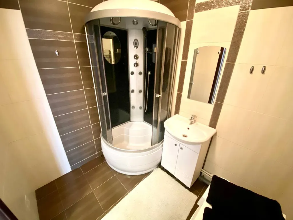 Апартаменты большая студия в новострое