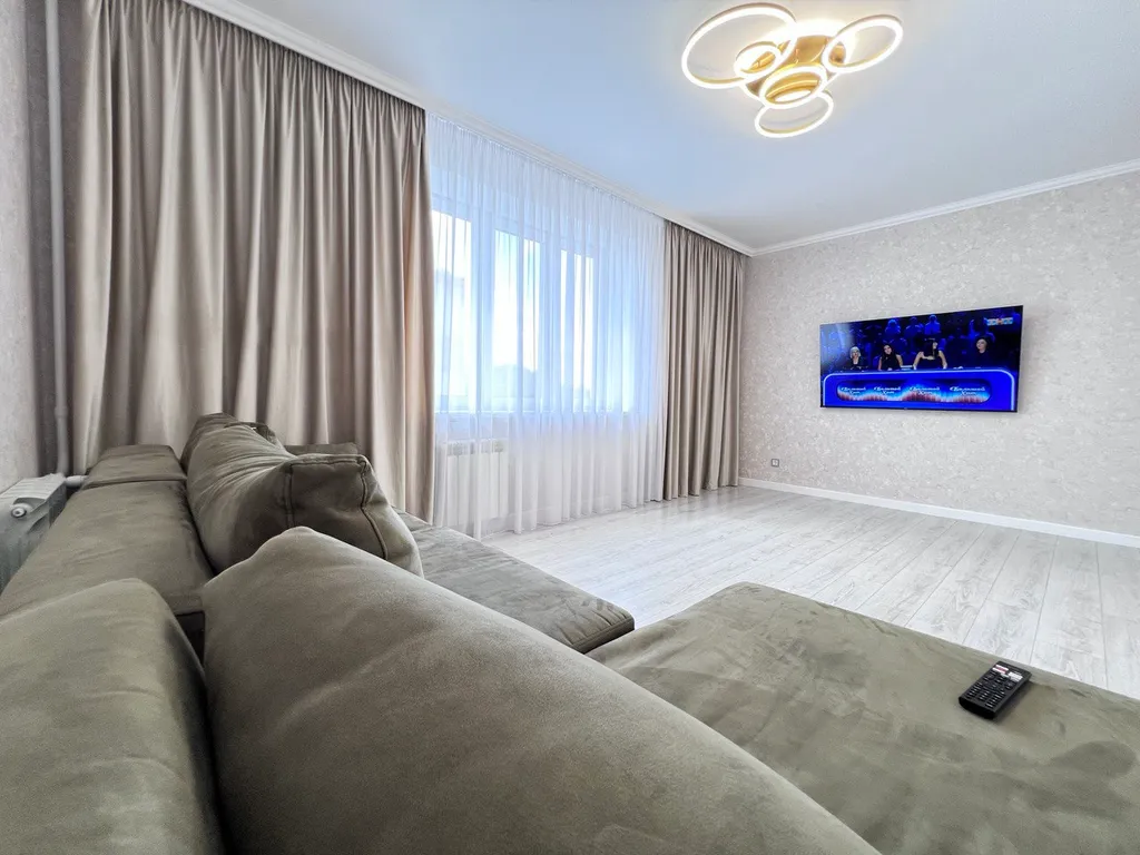 Стильная современная двушка центр