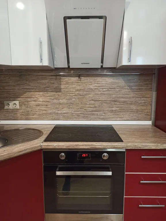 Шикарная 1-комнатная квартира с джакузи и гардеробной