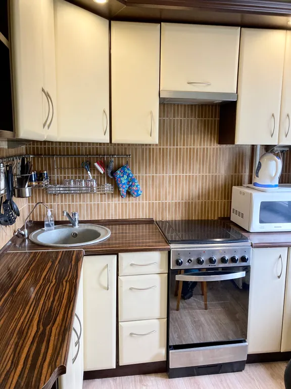 Квартира 2-комнатная квартира в центре с хорошей транспортной доступностью — Калининград