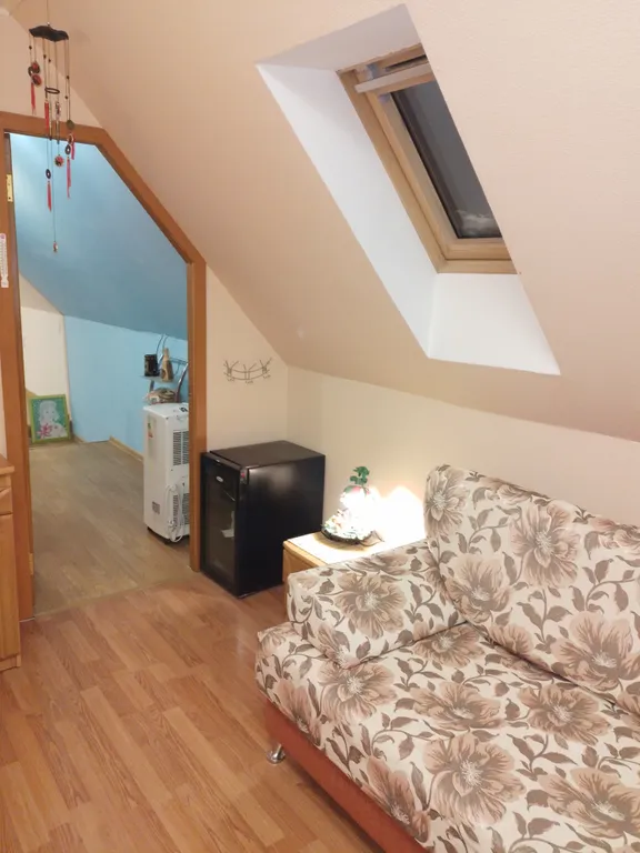 Дом у реки в центре города