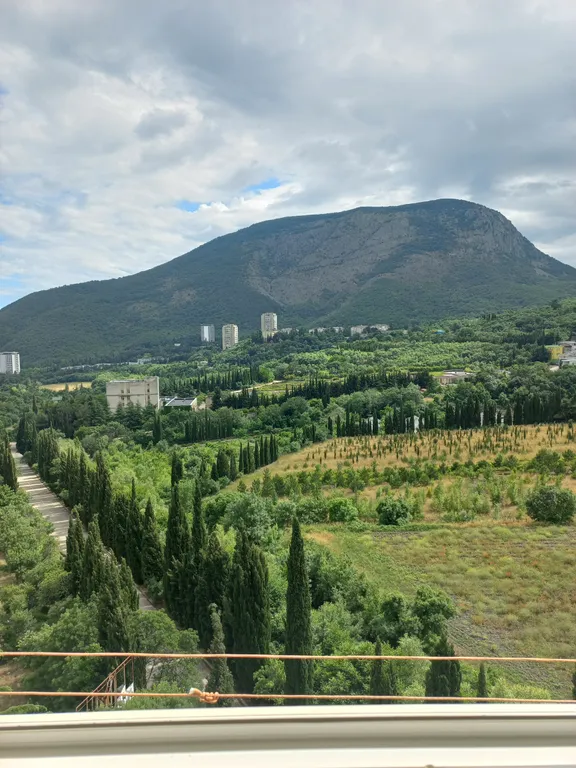 Квартира с панорамным видом на море и горы