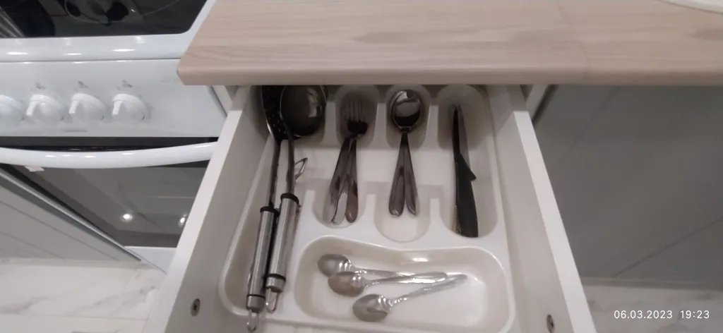 Новая красивая квартира с ремонтом 16 этаж4 раздельных места