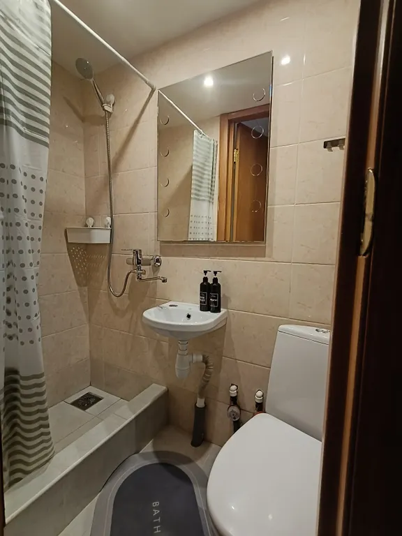 Квартира Комната-студия рядом с парком, для командировочных, студентов, 24/7 — Екатеринбург