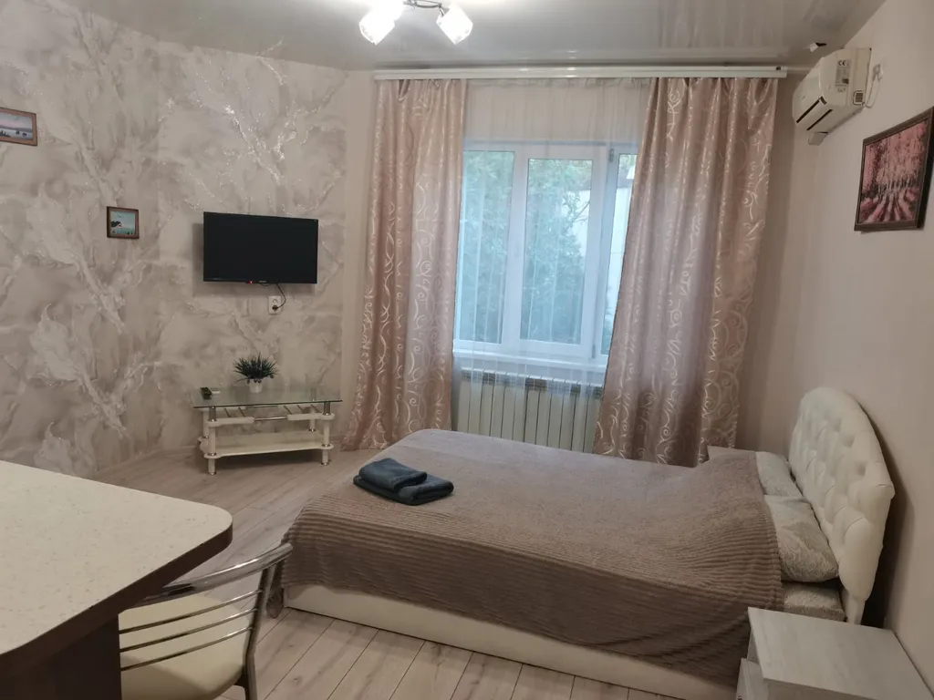 1-комнатная Квартира — аренда посуточно в Симферополь