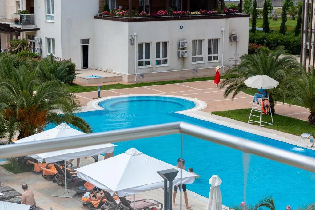 Апартаменты с видом на море и балконом №302