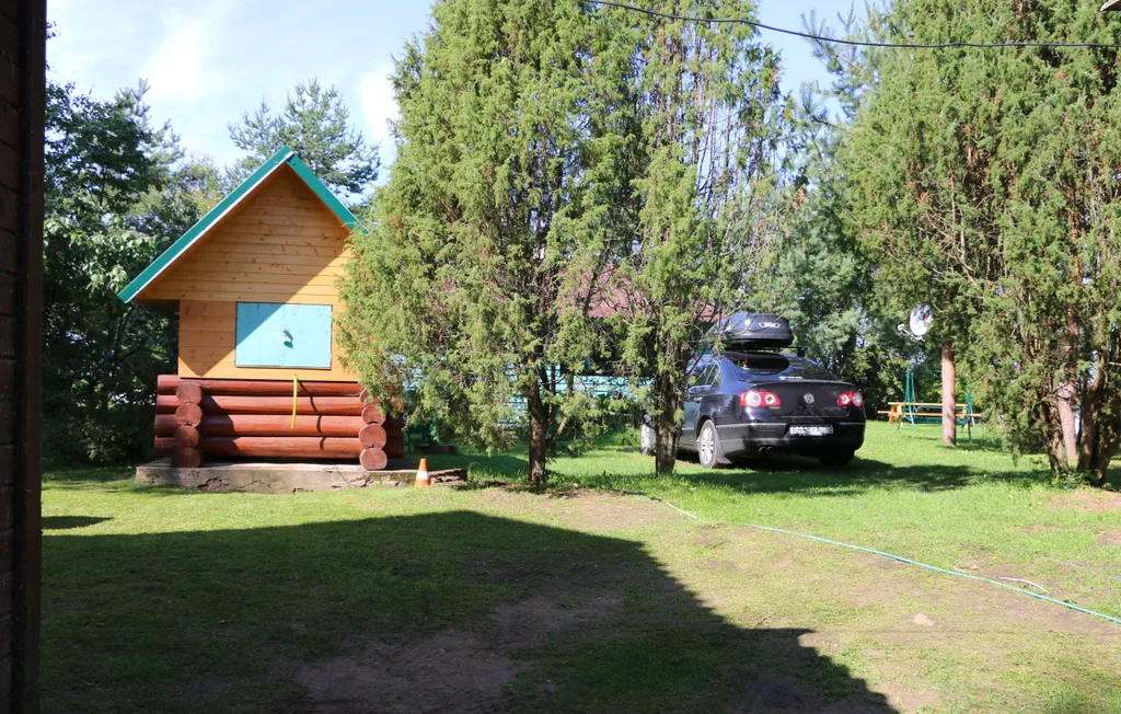 Удобный дом на самом берегу озера Вселуг