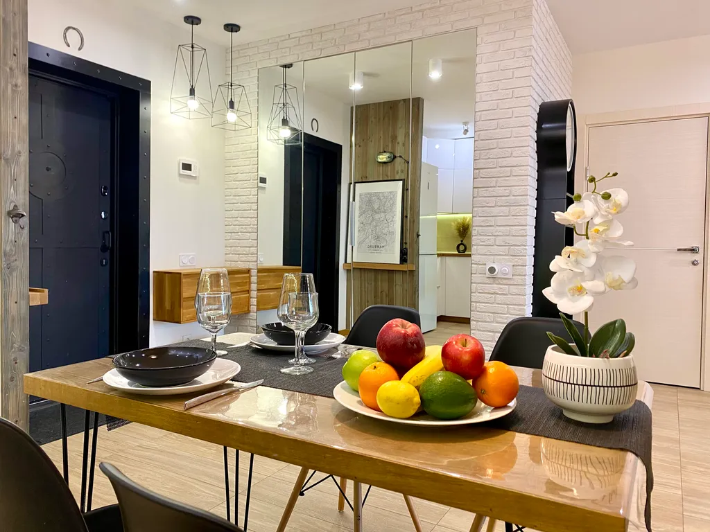 Трёхкомнатная семейная квартира с детской комнатой