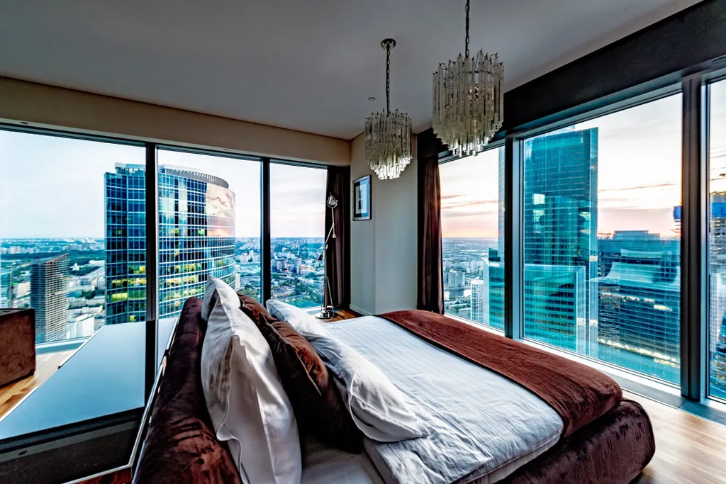 Угловой просторный апартамент 61 этаж