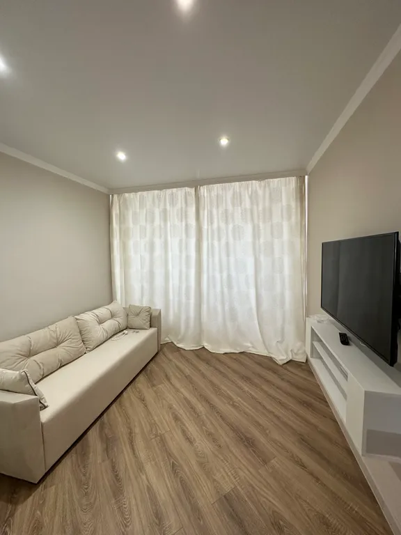 Квартира с прекрасным видом на море и город , рядом с морем