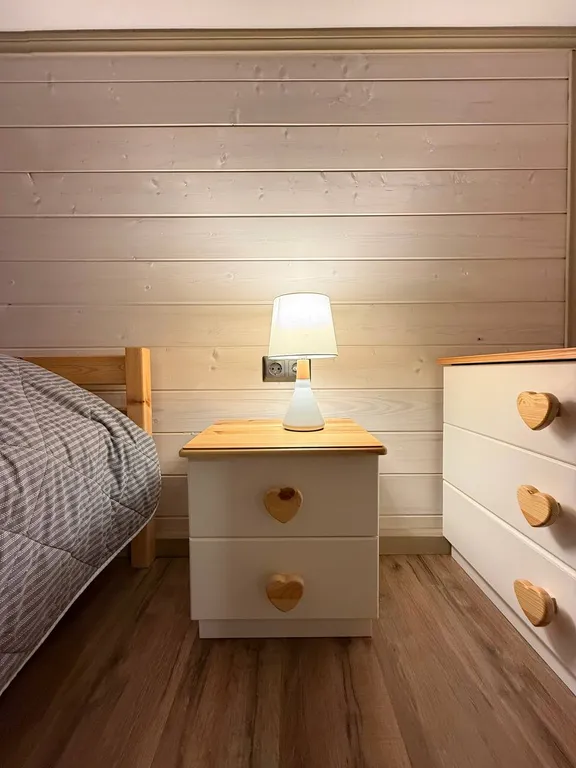 Коттедж с видом на пруд и парк