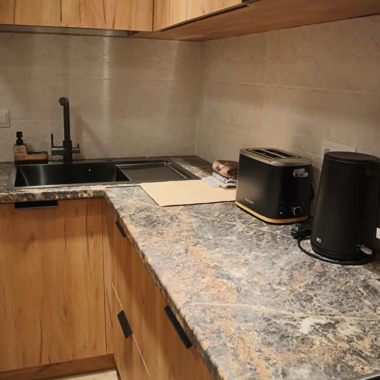 Новый дом с бамбуковой рощей