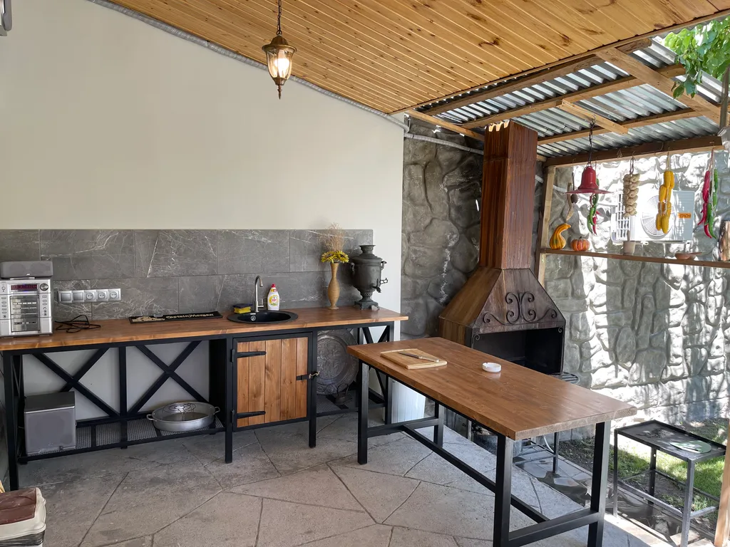 Шикарный дом в центре с бассейном