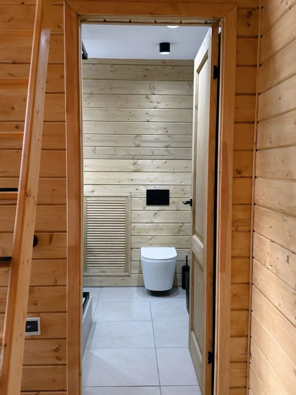 Уютный треугольный Ромашковый дом.