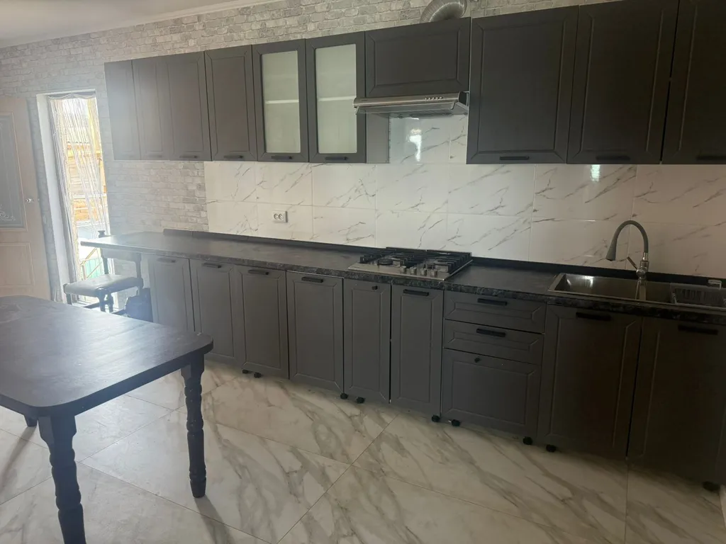 4-комнатный 8-местный номер с видом на море