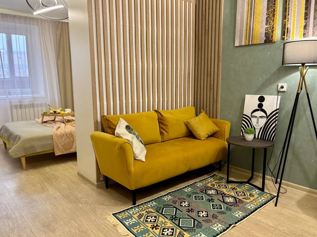 Студия с дизайнерским ремонтом