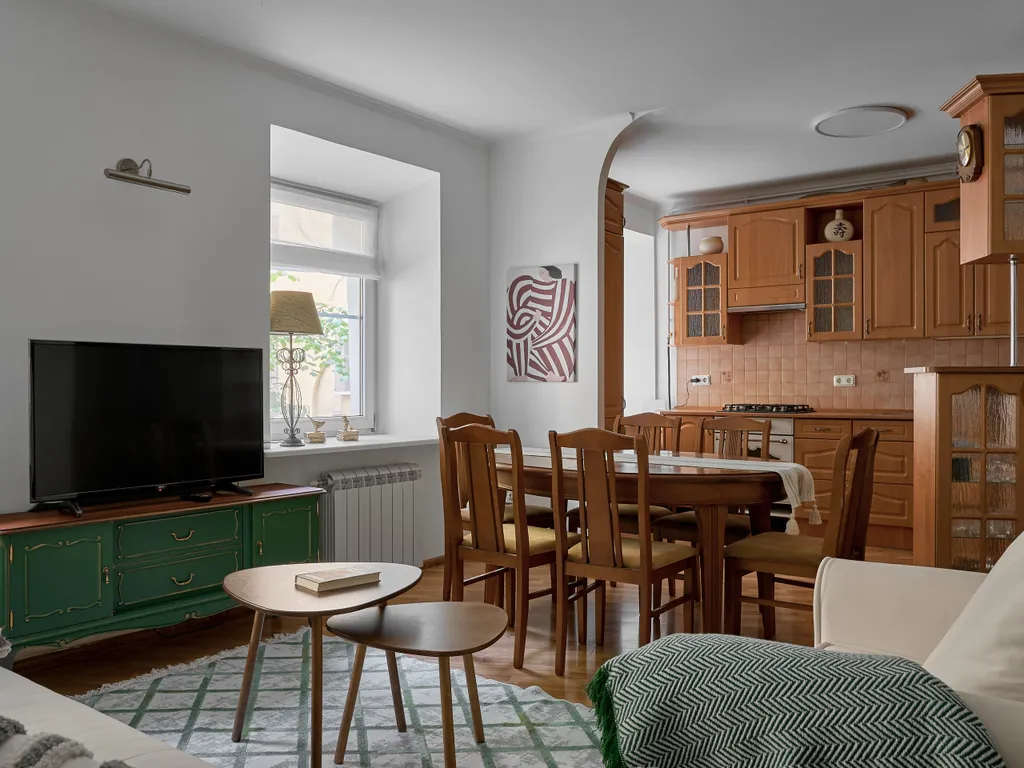 Апартаменты Кареты и Лошади с тремя спальнями рядом с Эрмитажем