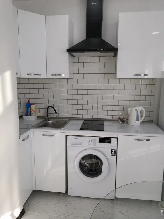 Уютная студия в центре с видом на горы