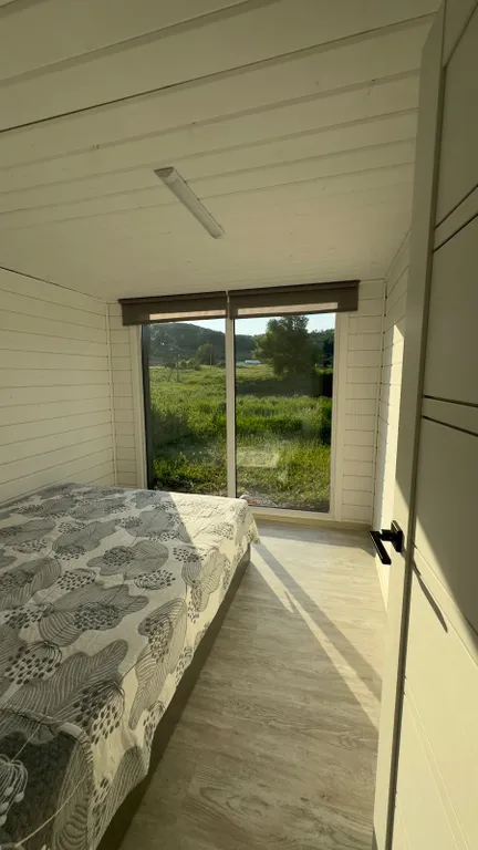 Уютный дом у озера