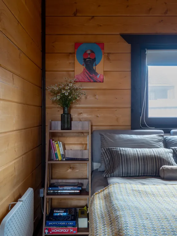 Уютный дом у озера