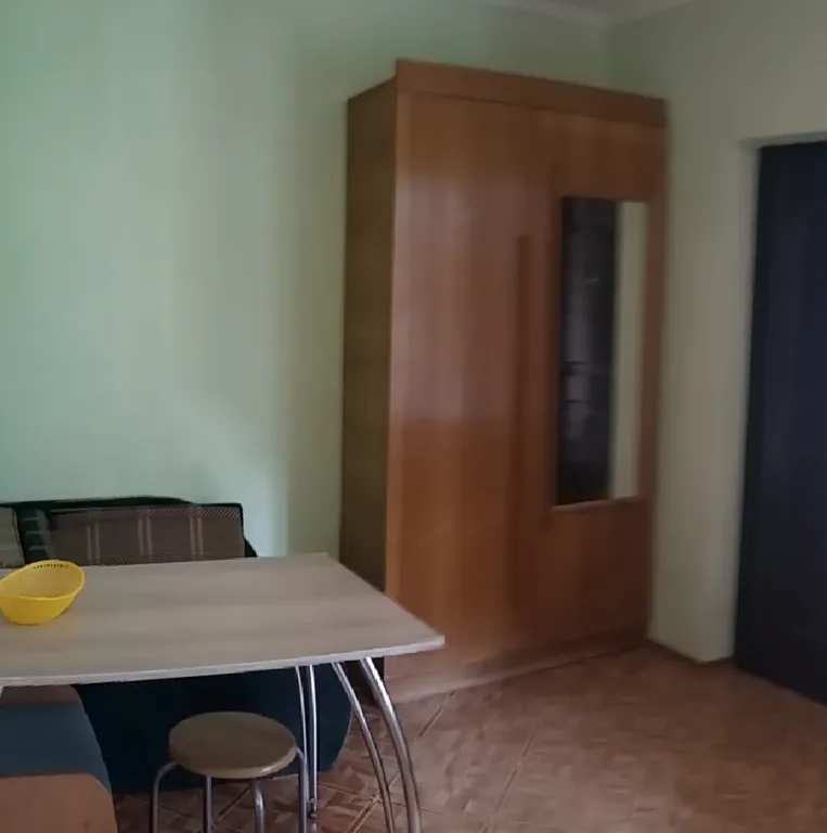 Однокомнатная квартира, с двором, парковка