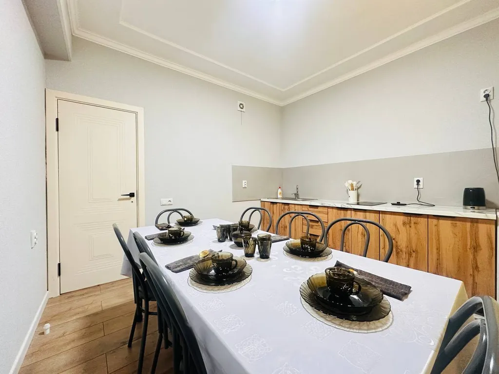 Уют для большой семьи рядом с автовокзалом и озером Сайран