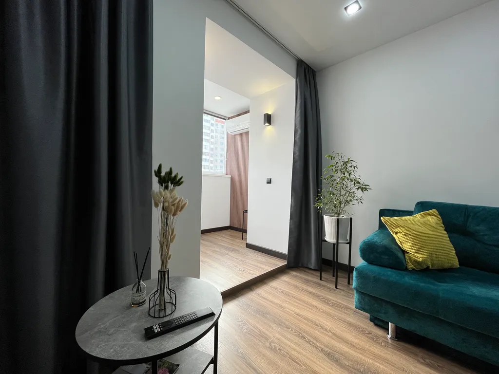 Новая уютная 1-я квартира с дизайнерским ремонтом в центре города