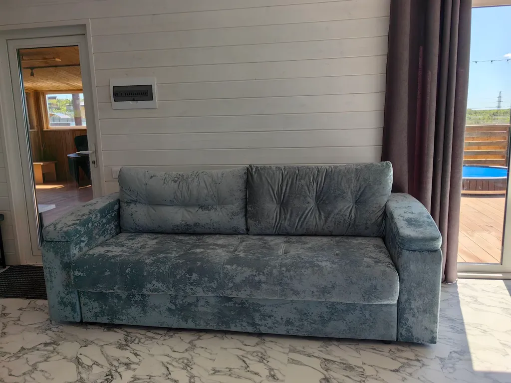 Дом на берегу озера с сауной и купелью