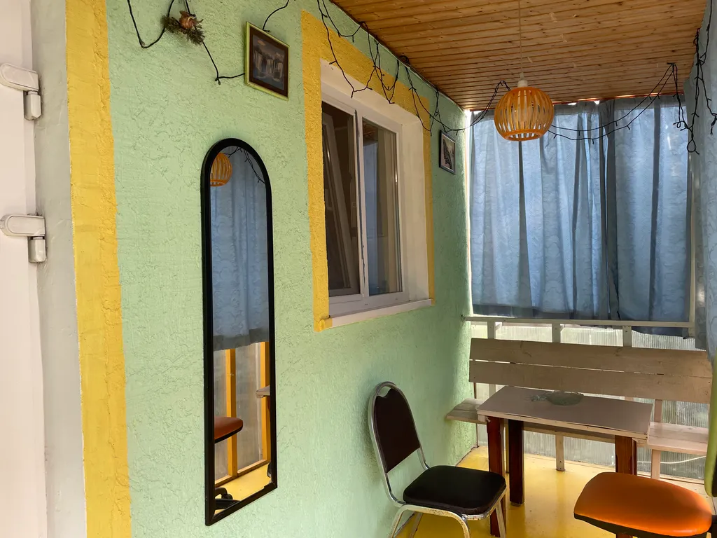 Квартира Квартира Цветущий уголок в историческом центре Севастополя — Севастополь